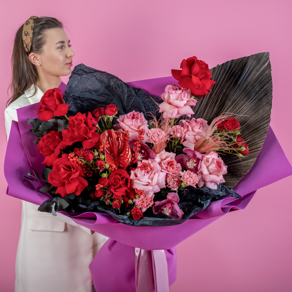 Букет «Эмоции любви» Букет «Эмоции любви»