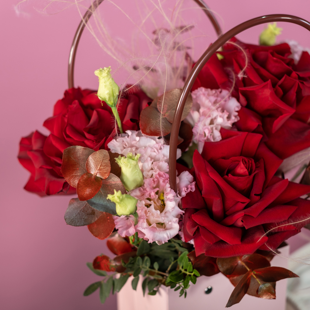 Композиция в сумочке «Чувственный поцелуй» Композиция в сумочке «Чувственный поцелуй»