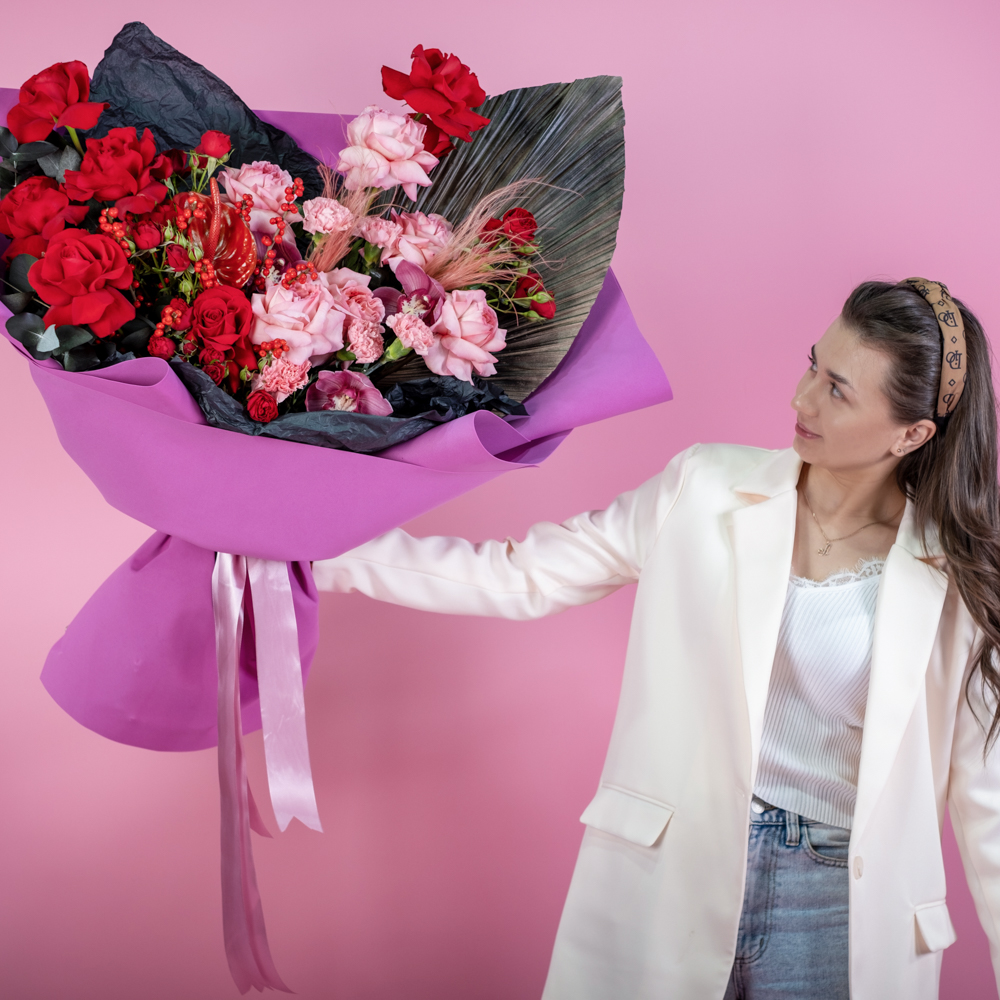 Букет «Эмоции любви» Букет «Эмоции любви»