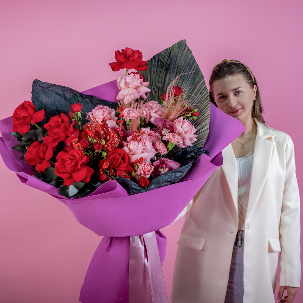 Букет «Эмоции любви» Букет «Эмоции любви»