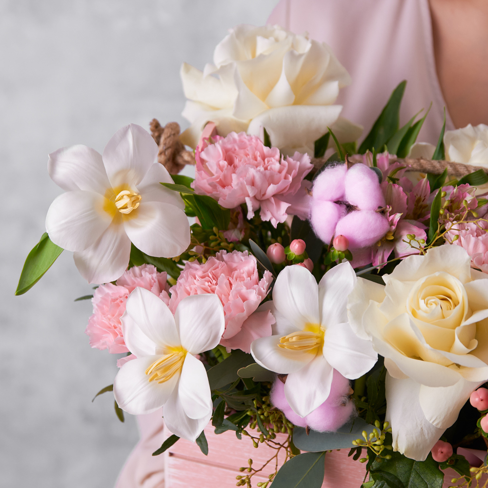 Композиция в деревянном ящике «Воздушный зефир» Композиция в деревянном ящике «Воздушный зефир»