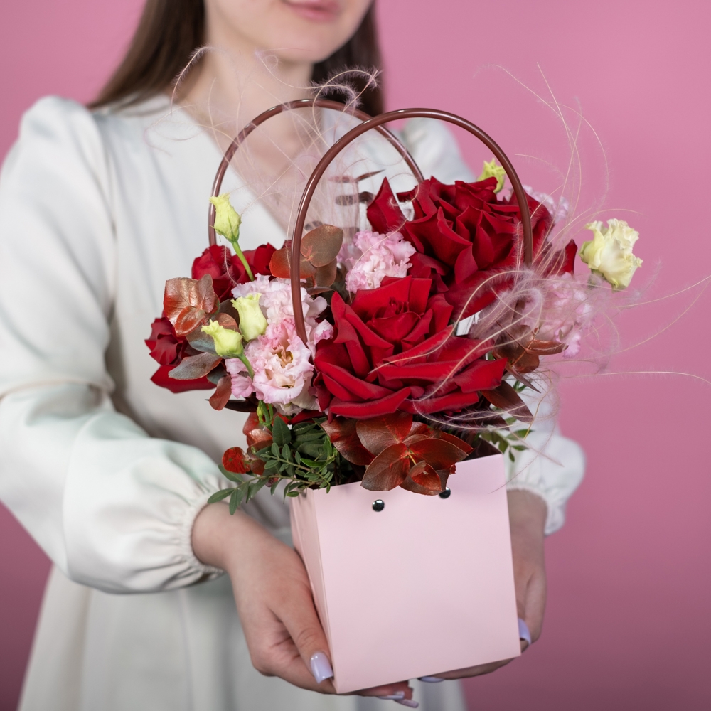 Композиция в сумочке «Чувственный поцелуй» Композиция в сумочке «Чувственный поцелуй»